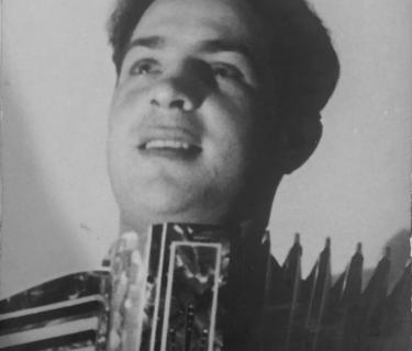 Străbunicii Lidia Lelis Pancovschi și Petru Pancovschi pe scena teatrului „A.S. Pușkin” în spectacolul Take, Ianke și Cadâr (1953–1954)